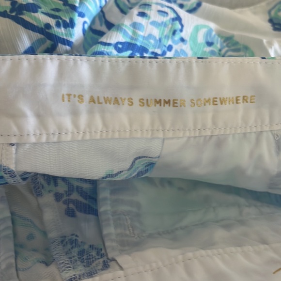 Lilly Pulitzer Buttercup Short. Size 8 - Picture 4 of 6